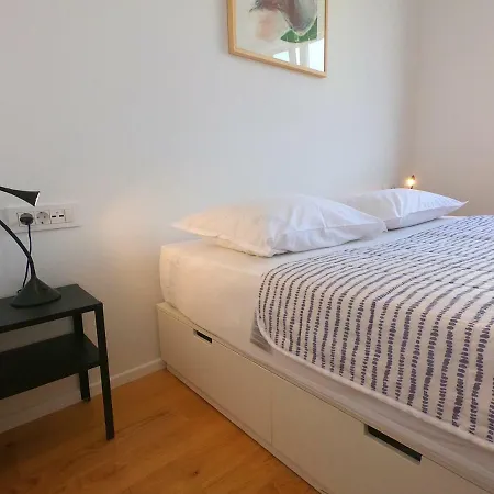 Lovely Getaway Center Apartment Split