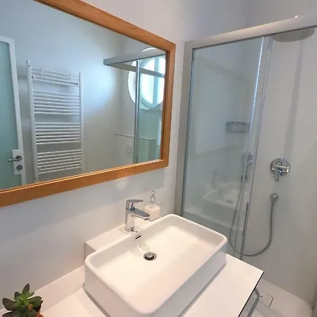 Apartman Lovely Getaway Center