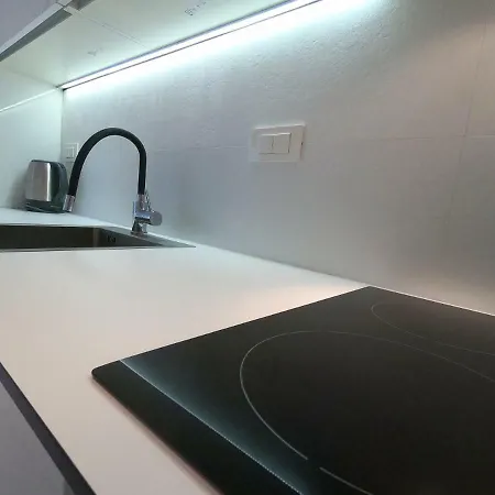 Apartman Lovely Getaway Center